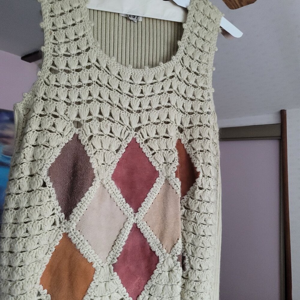 Knited vest sweeter